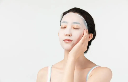 生理盐水敷脸后需要清水清洗吗