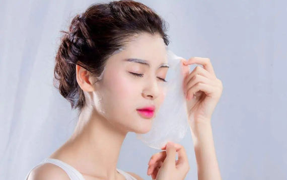 生理盐水敷脸是直接敷还是兑水稀释