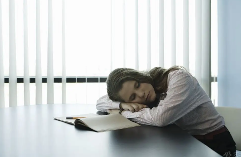 为什么午睡醒来会觉得孤独