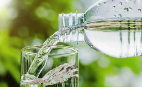 喝水太少也会导致过劳肥吗