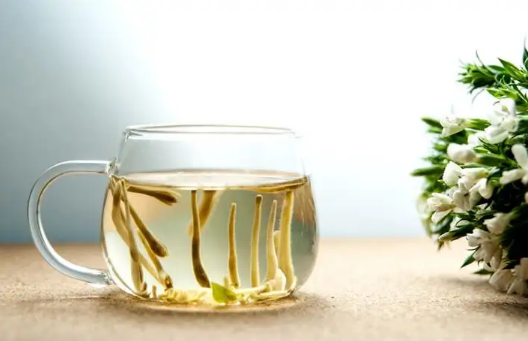 金银花蒸黑了还能喝吗