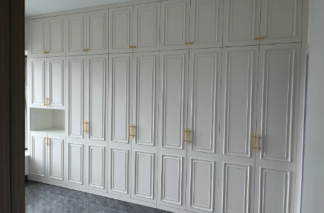 木工打衣柜是开榫牢固还是螺丝钉牢固