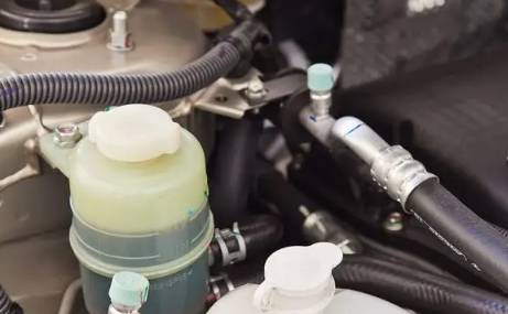 8年不换刹车油有事吗