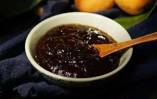 熬枇杷膏可以用铁锅熬吗
