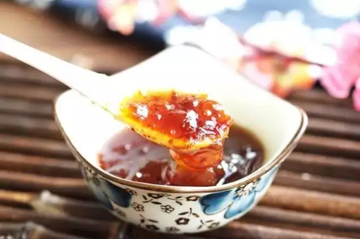 熬枇杷膏是大枇杷好还是小枇杷好
