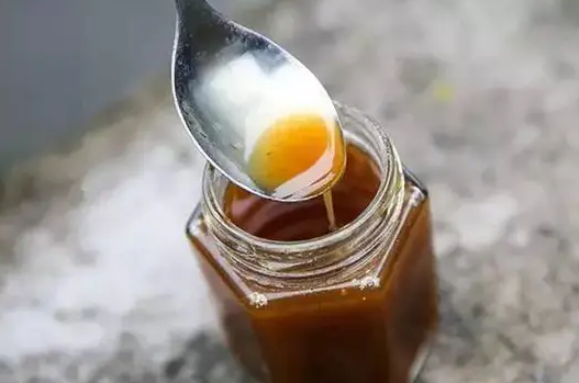 枇杷膏原料里的枇杷叶是嫩叶还是老叶
