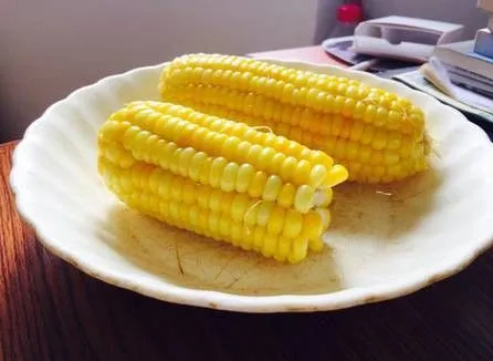 玉米煮多少分钟就可以吃了