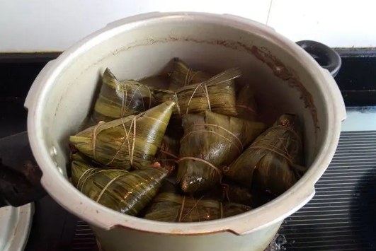 高压锅煮粽子大概需要多长时间能熟