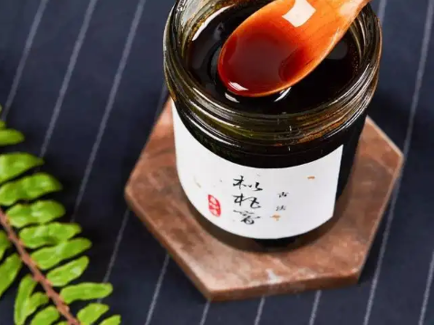 熬枇杷膏一斤枇杷放多少冰糖