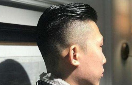 天天喷发胶会秃顶吗