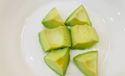 牛油果买回来硬的能吃吗