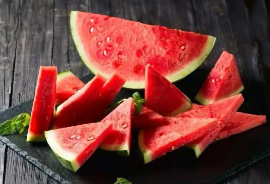 西瓜放在冰箱里3天了还可以吃吗