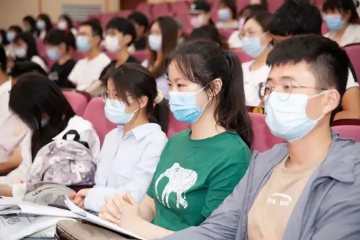 2022大学生暑假回家需要向社区报备吗