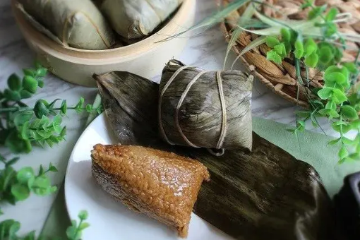 粽子熟了是马上拿出来还是等冷了再拿出好