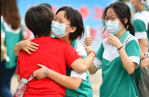 2022高考穿牛仔裤可以过安检吗