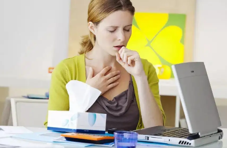 吐痰带血是什么原因引起的