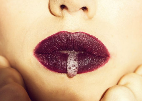 吐痰带血是什么原因引起的