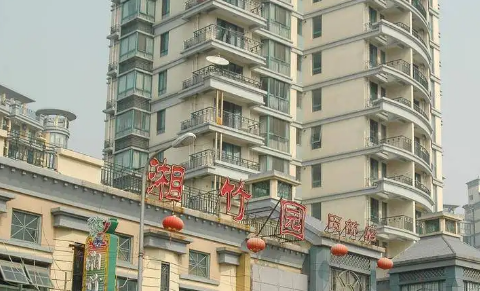 腰线层可以改落地窗吗