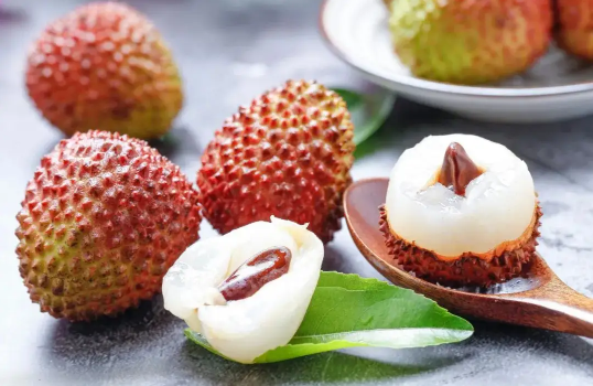 新鲜荔枝一次最好不要超过吃几颗