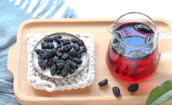 桑葚干可以和玫瑰花一起泡吗