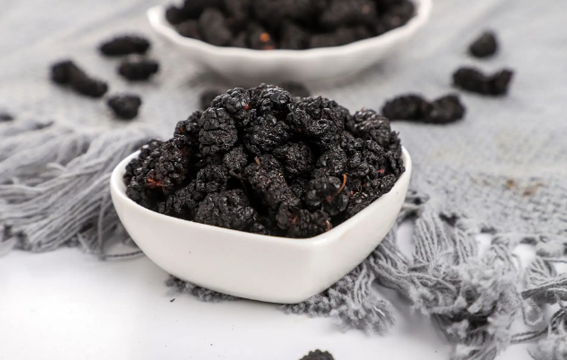 桑葚干可以直接嚼着吃吗