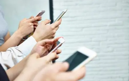 喵街退货邮费自理吗