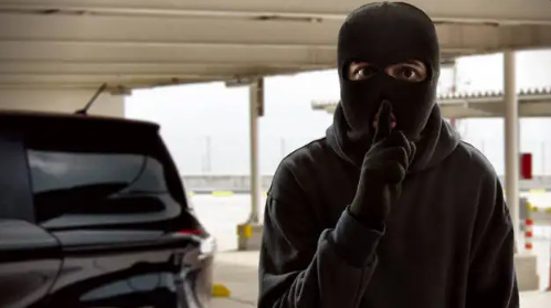 四楼小偷能爬上来吗