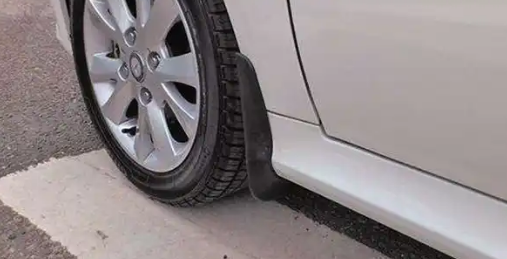 提新车打死都要这样要赠品