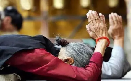 2022中考去庙里拜有用吗