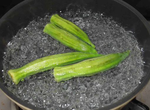 秋葵焯水用放盐吗