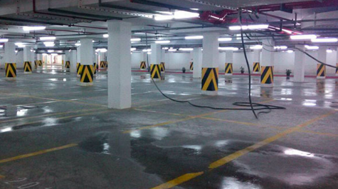 地下车库潮湿对车影响大吗