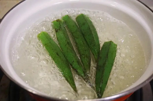 秋葵焯水后要过冷水吗