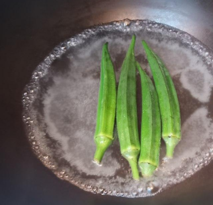 秋葵焯水后要过冷水吗