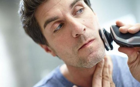 刮胡子要顺着刮还是逆着刮