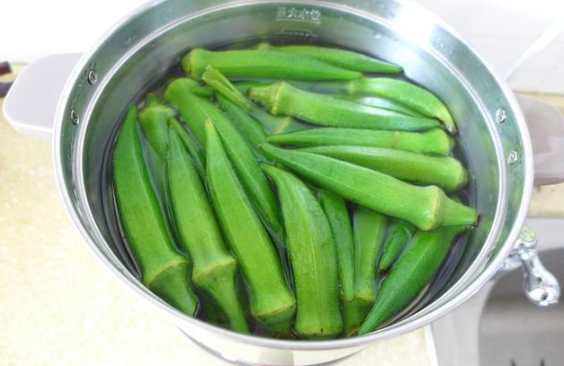 秋葵焯水后的水可以焯其他东西吗
