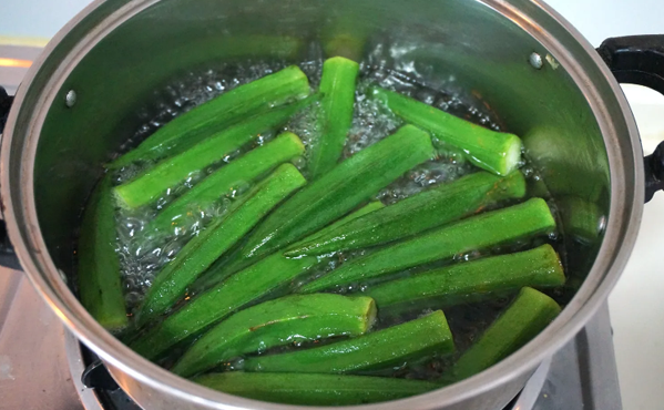 秋葵焯过水隔夜还可以吃吗