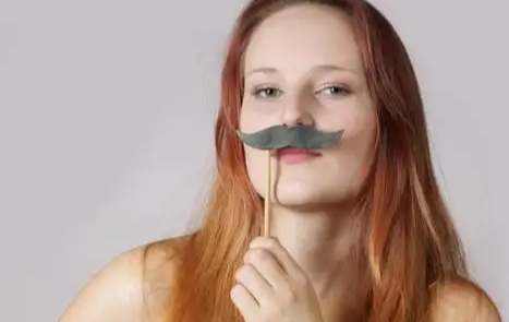 女孩子用刮眉刀可以刮胡子吗