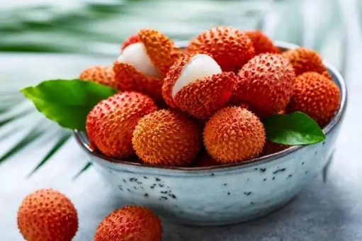 荔枝吃几颗是正常