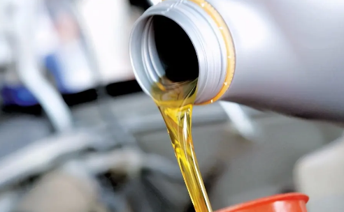 新车开多久换机油最好