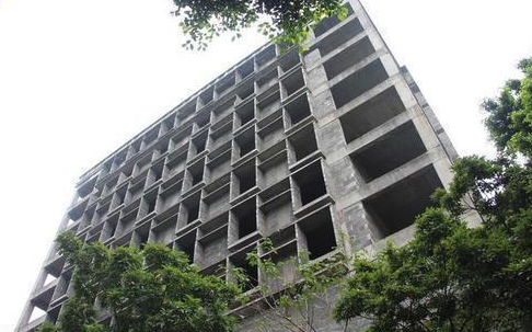 政府会管烂尾楼吗