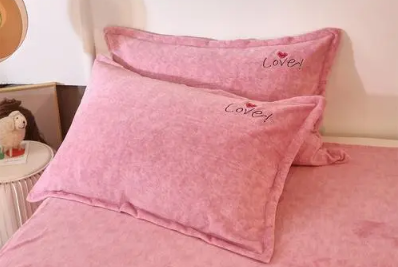 枕套要定期更换吗