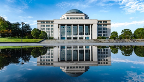 高考报志愿前要不要去学校实地考察一下