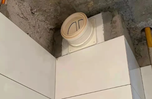 卫生间集成吊顶有止逆阀吗