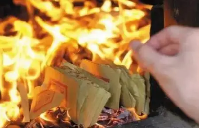 七月半烧包可以在家里烧吗