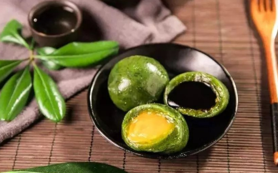 青团子的青汁用什么做才够青