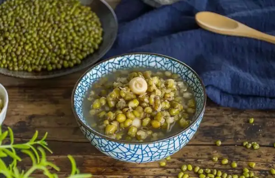绿豆汤开花解毒还是不开花解毒