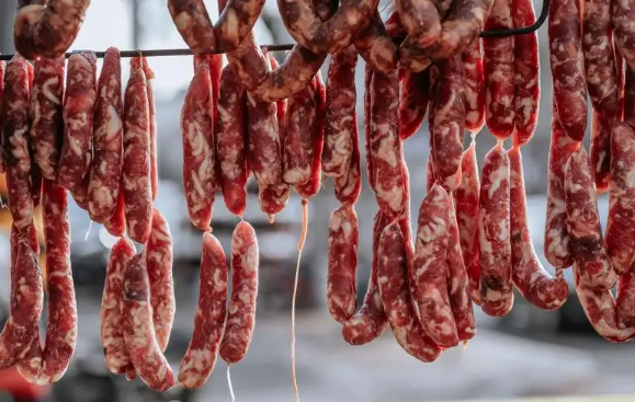 香肠晾晒几天可以吃