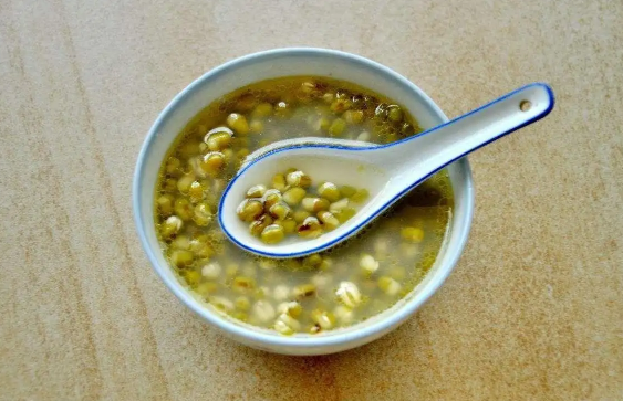 绿豆汤起泡沫是馊了吗