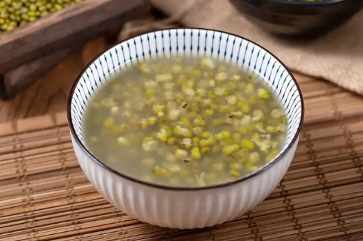 绿豆汤太稠可以直接加水吗