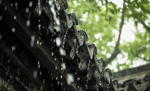 2022武汉中秋节有雨吗